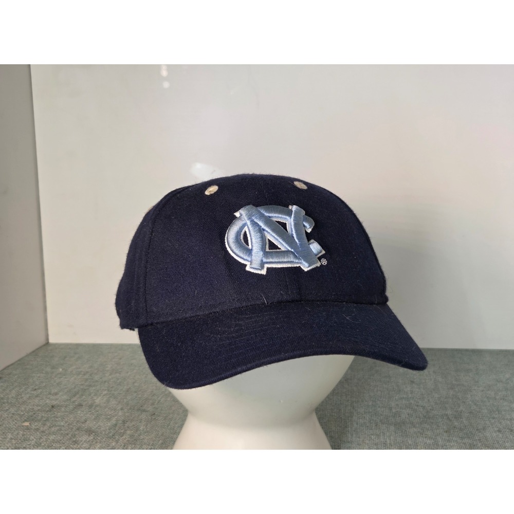 UNC Tarheels Hat Cap Fitted 7 3/8 Navy Blue New Era North Carolina